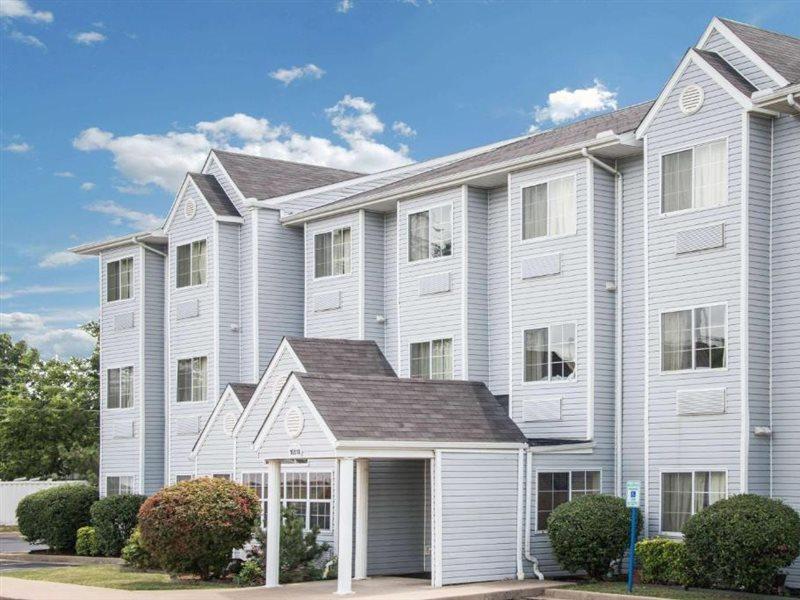 Microtel Inn & Suites By Wyndham Tulsa - Catoosa Route 66 Zewnętrze zdjęcie