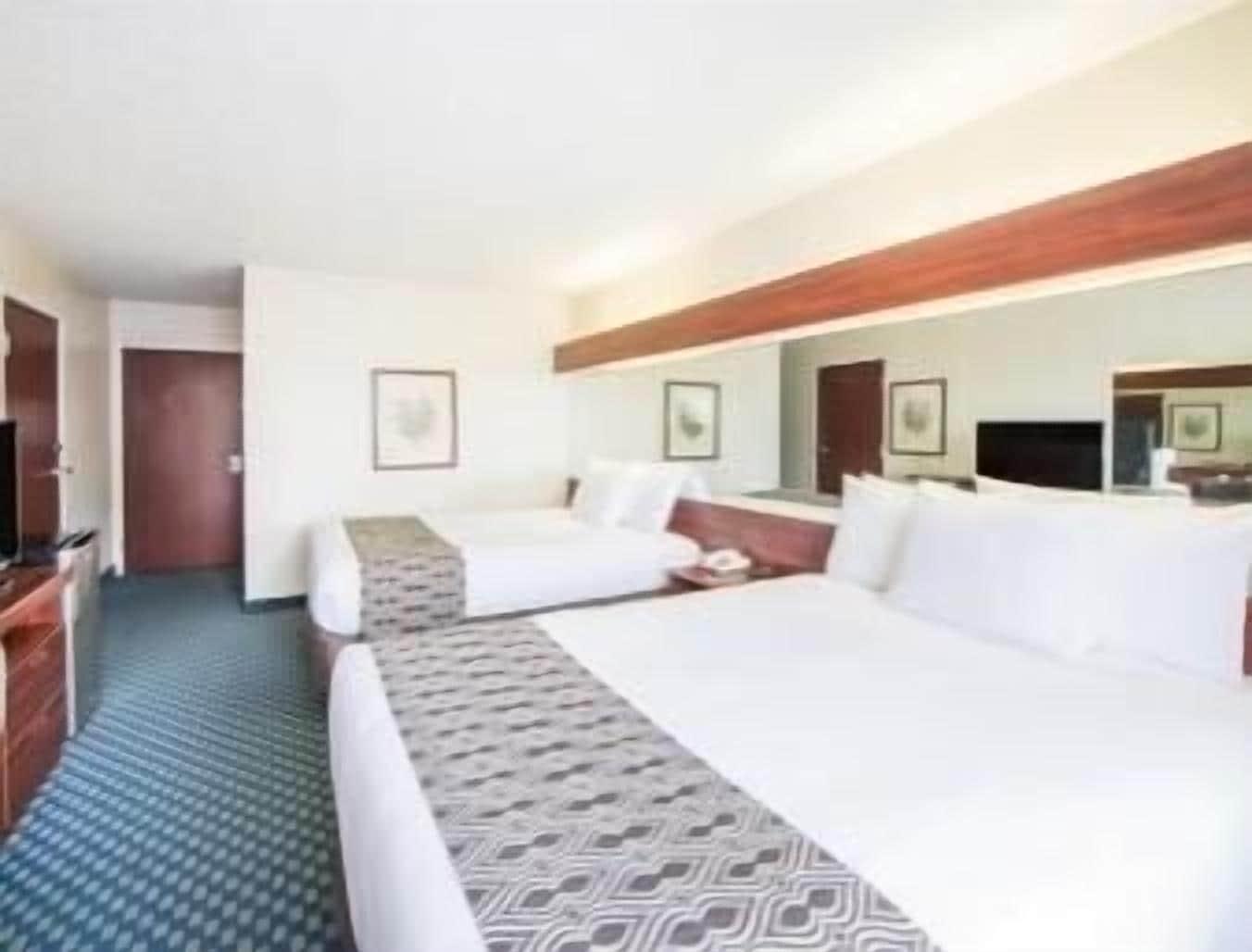 Microtel Inn & Suites By Wyndham Tulsa - Catoosa Route 66 Zewnętrze zdjęcie