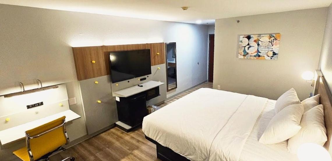 Microtel Inn & Suites By Wyndham Tulsa - Catoosa Route 66 Zewnętrze zdjęcie
