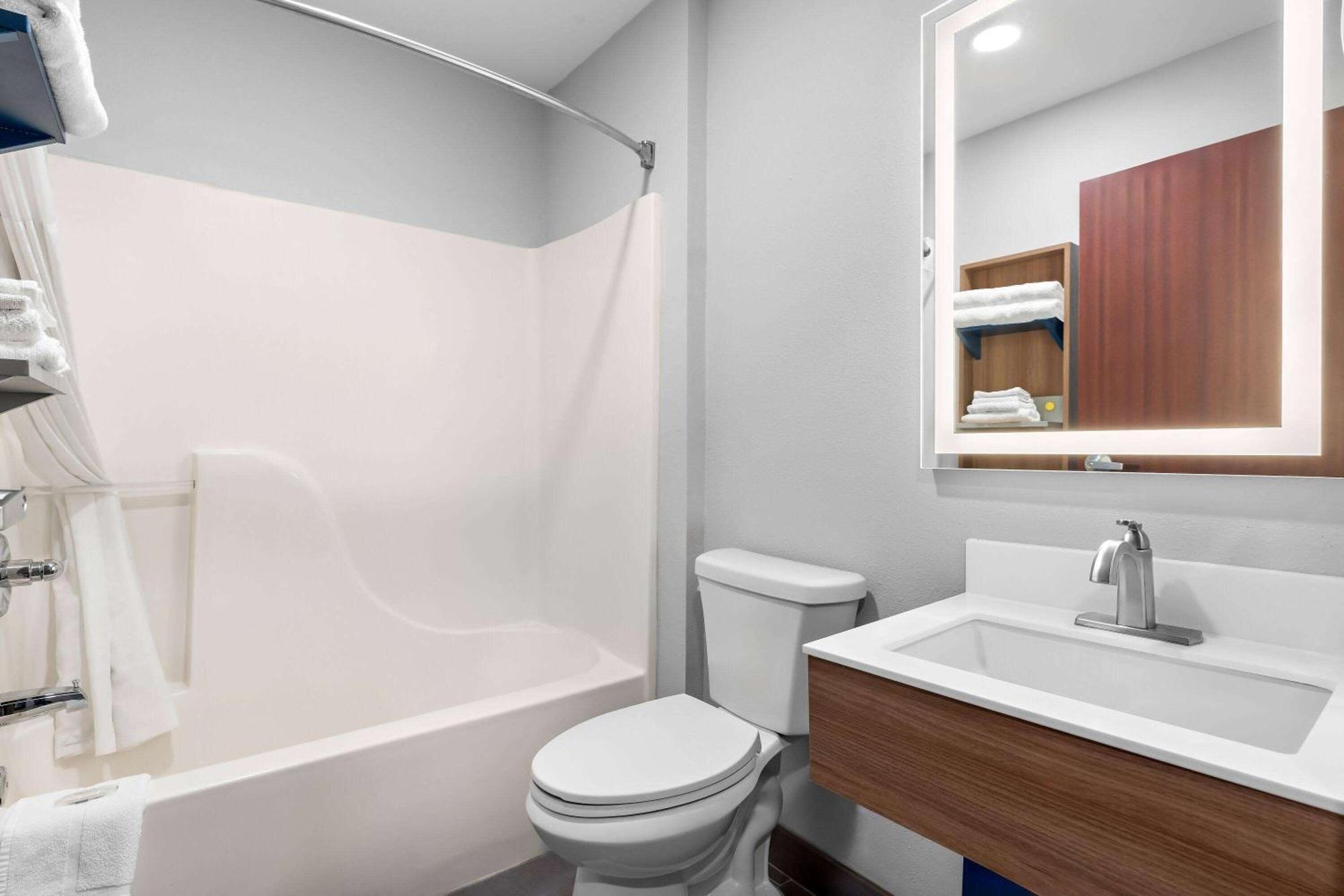 Microtel Inn & Suites By Wyndham Tulsa - Catoosa Route 66 Zewnętrze zdjęcie