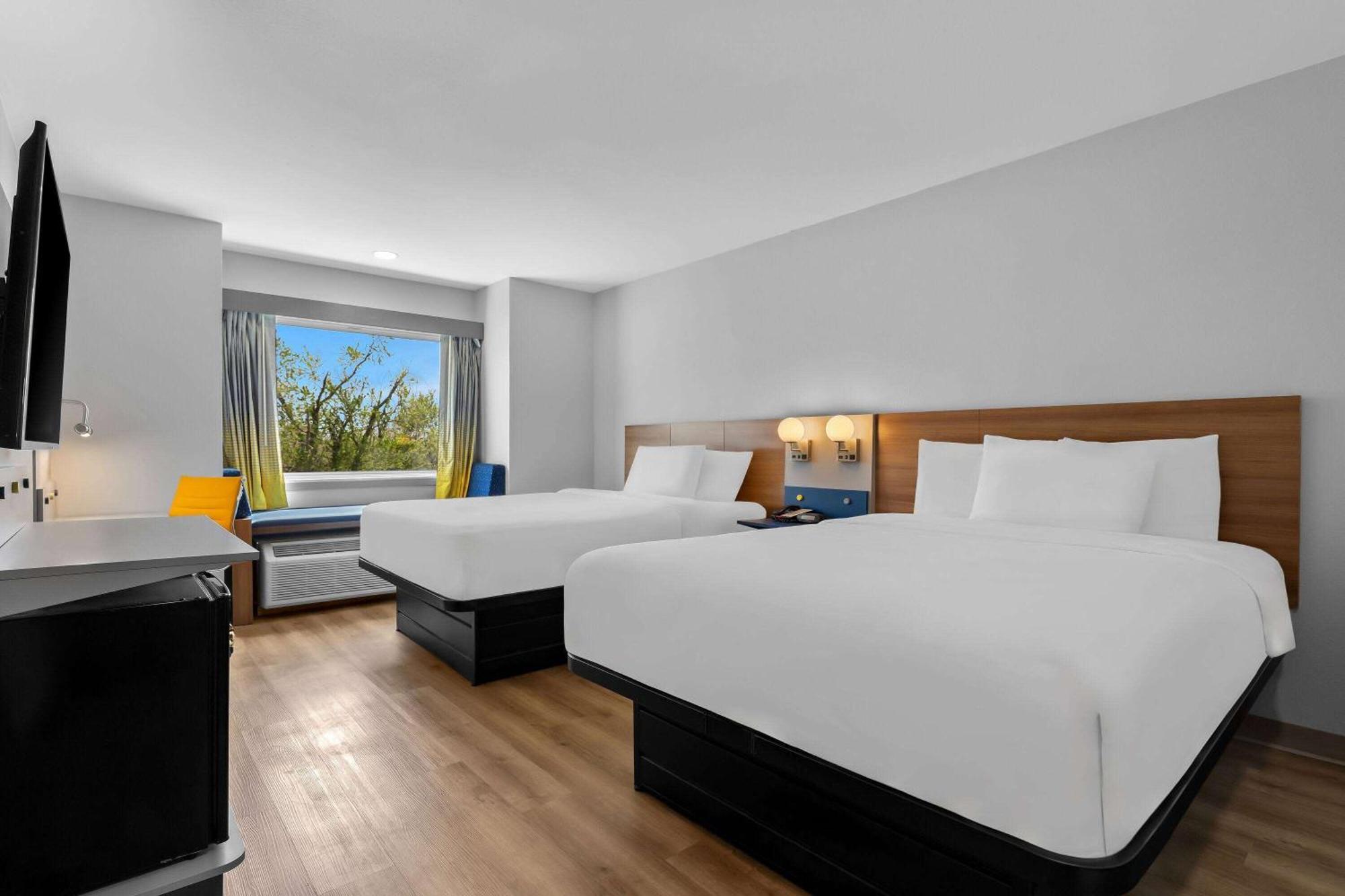 Microtel Inn & Suites By Wyndham Tulsa - Catoosa Route 66 Zewnętrze zdjęcie