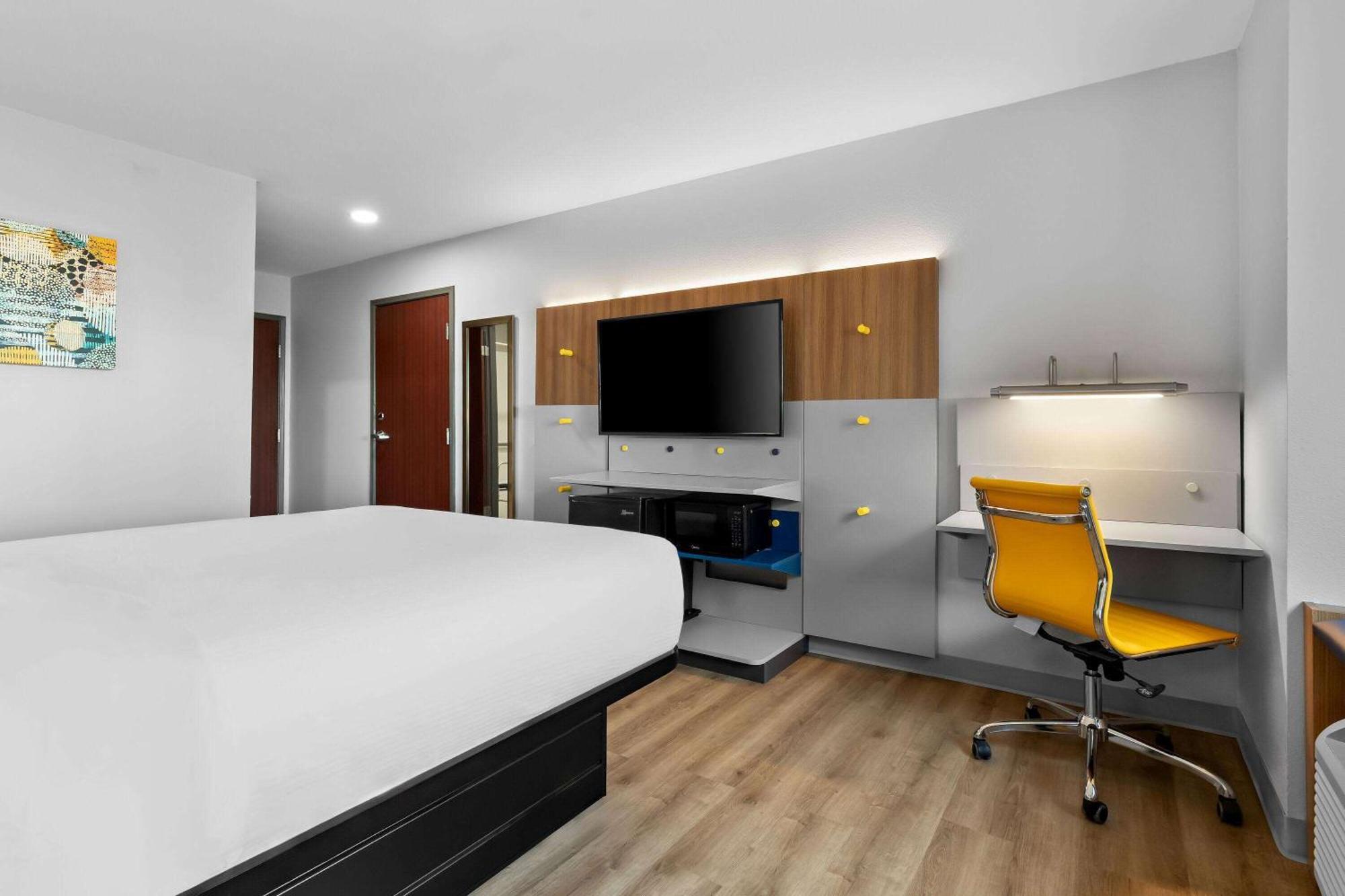Microtel Inn & Suites By Wyndham Tulsa - Catoosa Route 66 Zewnętrze zdjęcie